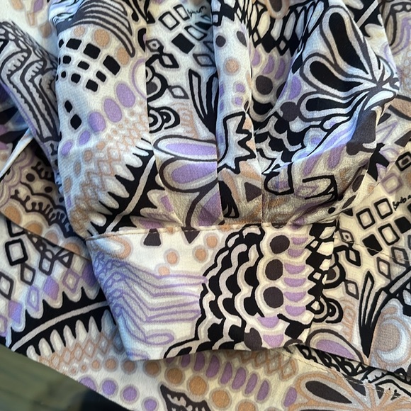 blouse - Picture 3 of 6